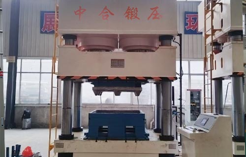 1600噸木屑托盤(pán)成型液壓機(jī)多少錢(qián)？